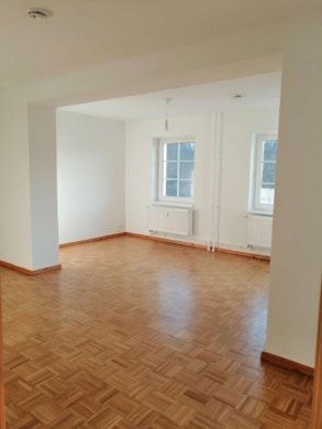 Großzügig geschnittene 2 Zimmerwohnung in der Villenvorstadt direkt am Naturschutzgebiet, 15344 Strausberg, Etagenwohnung