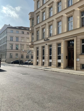 Repräsentative Gewerbefläche direkt am Karlplatz – nahe der Charité, 10117 Berlin-Mitte, Bürofläche