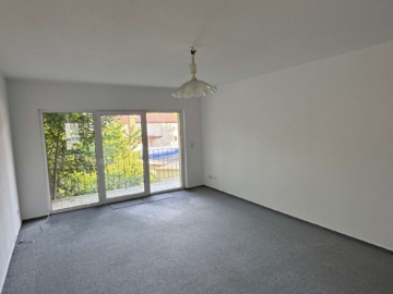 Großzügige 2 Zimmerwohnung in zentraler Lage, 15562 Rüdersdorf, Etagenwohnung