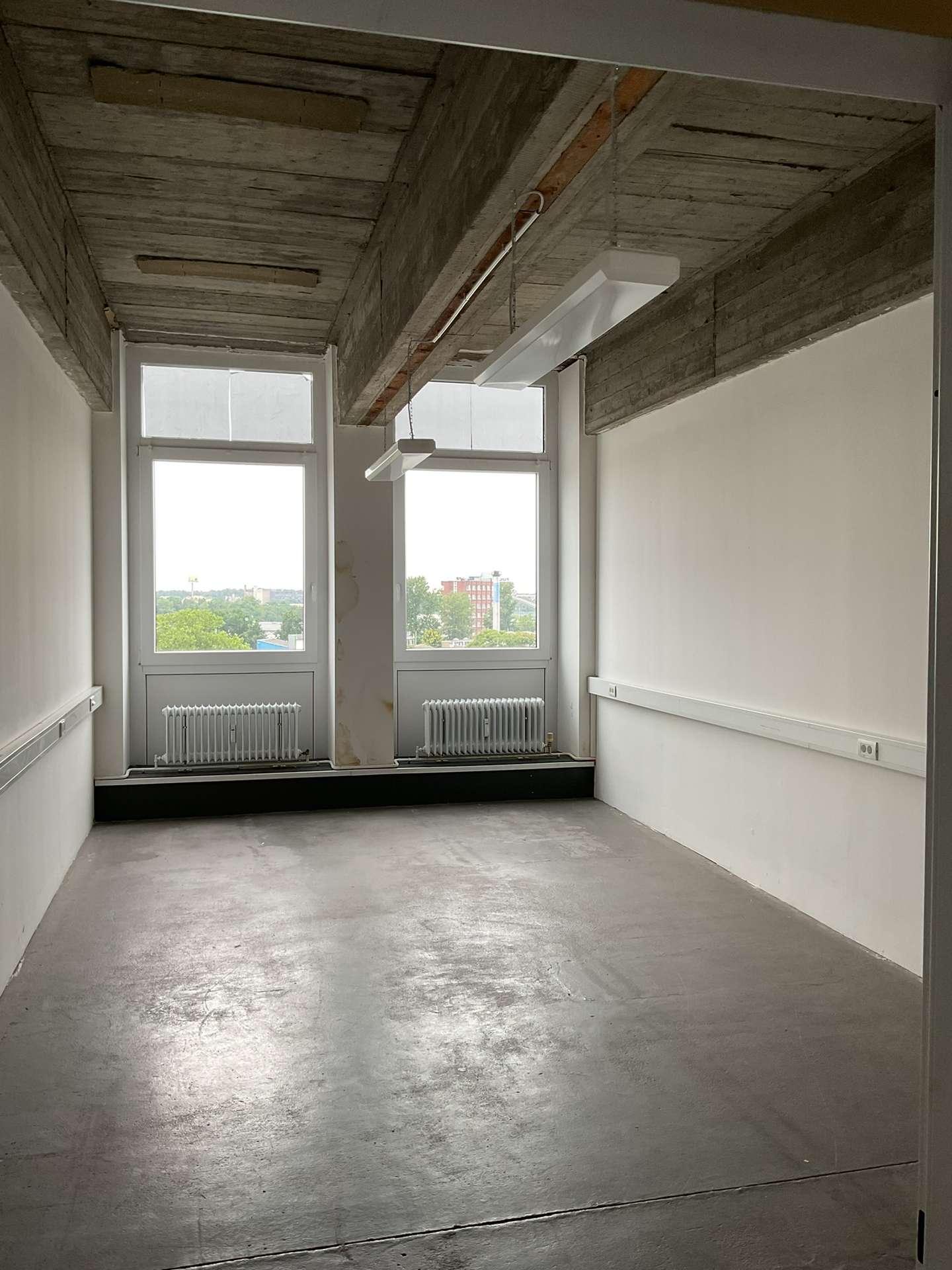 30 m²