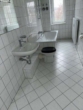 Bad mit Badewanne - Tolle 3 Zimmer-Altbauwohnung mit Balkon