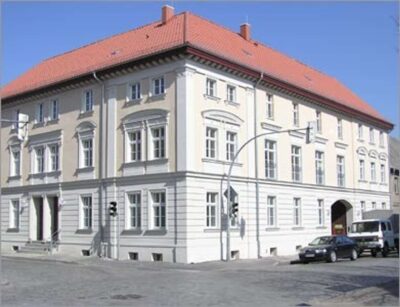 1 Zimmerwohnung in liebevoll saniertem Stuckaltbau, 15345 Altlandsberg, Erdgeschosswohnung