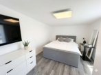Schlafzimmer - Bezugsfertig möbeliert, 800 qm Wassergrundstück am Kalkgraben mit 25m Uferfront