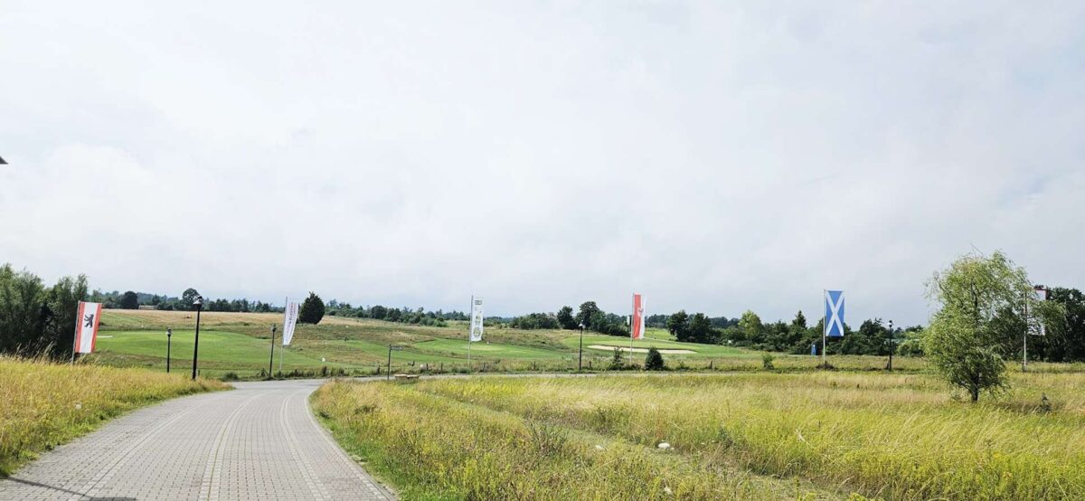 Blick zum Golfplatz