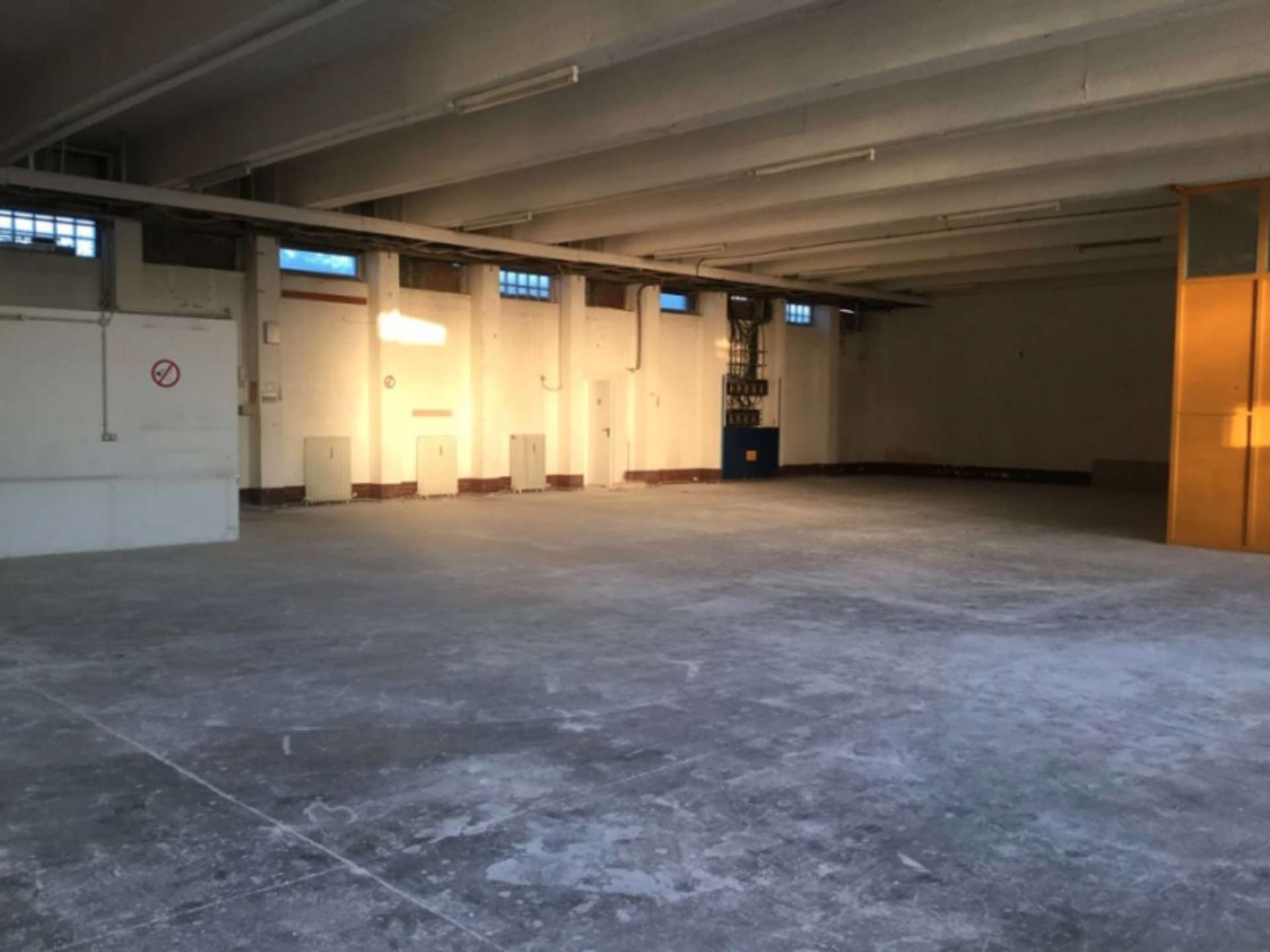 Lager/Halle