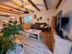 Wohnzimmer - Großes Einfamilienhaus mit Garten & Doppelgarage