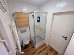 Gäste-WC - Großes Einfamilienhaus mit Garten & Doppelgarage