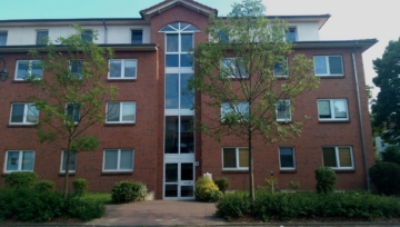 Großzügige 3 Zimmerwohnung mit Balkon in gefragter Lage, 15378 Hennickendorf, Dachgeschosswohnung