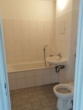 Bad (2) - Komfortable 3 Zimmerwohnung mit Balkon und Aufzug