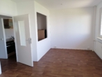 Wohnzimmer (1) - Komfortable 3 Zimmerwohnung mit Balkon und Aufzug