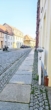 Hausansicht - Straße - Attraktive 2-Zimmerwohnung zzgl. kleinem Arbeitszimmer – wenige Schritte zum Straussee