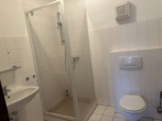 Badezimmer - 2 Zimmerwohnung mit großem Gemeinschaftsgarten