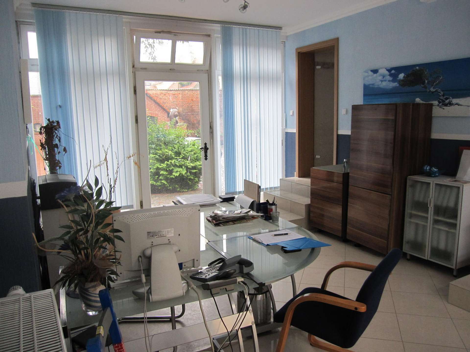 Büro groß