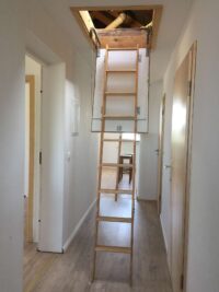von der Wohnung zum Dachboden